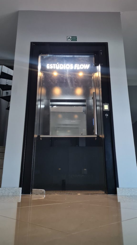 Plataforma de Acessibilidade Aço Carbono Preto